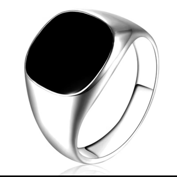 Silver and Black Ring - Picture 5 of 5
